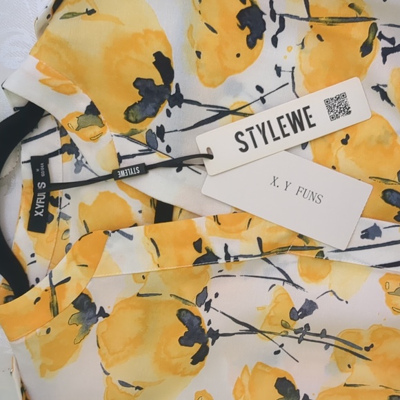 Dress - Picture 3 of 6